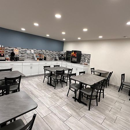 Hotel Super 8 By Wyndham Grand Island Esterno foto