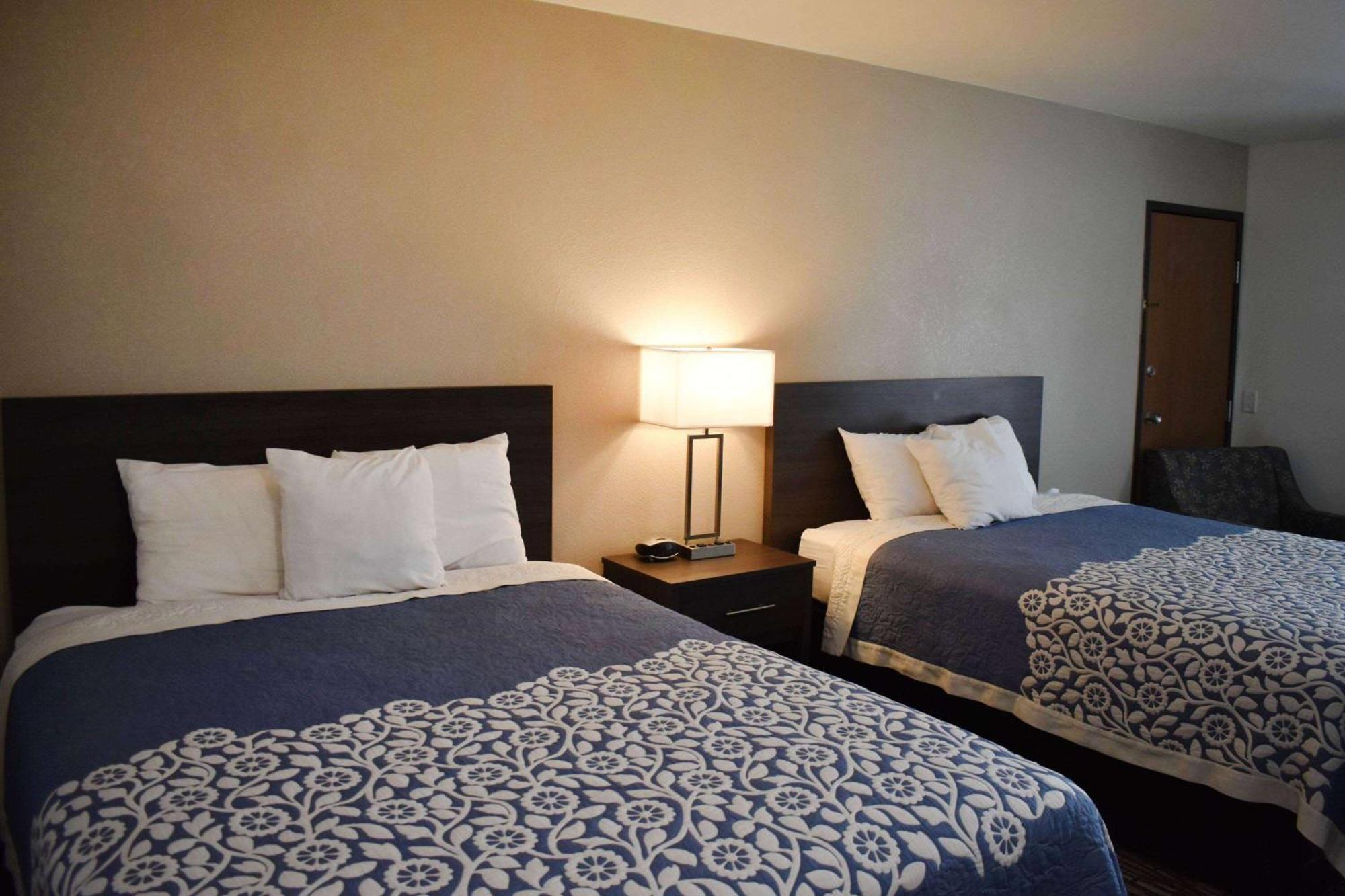 Hotel Super 8 By Wyndham Grand Island Esterno foto
