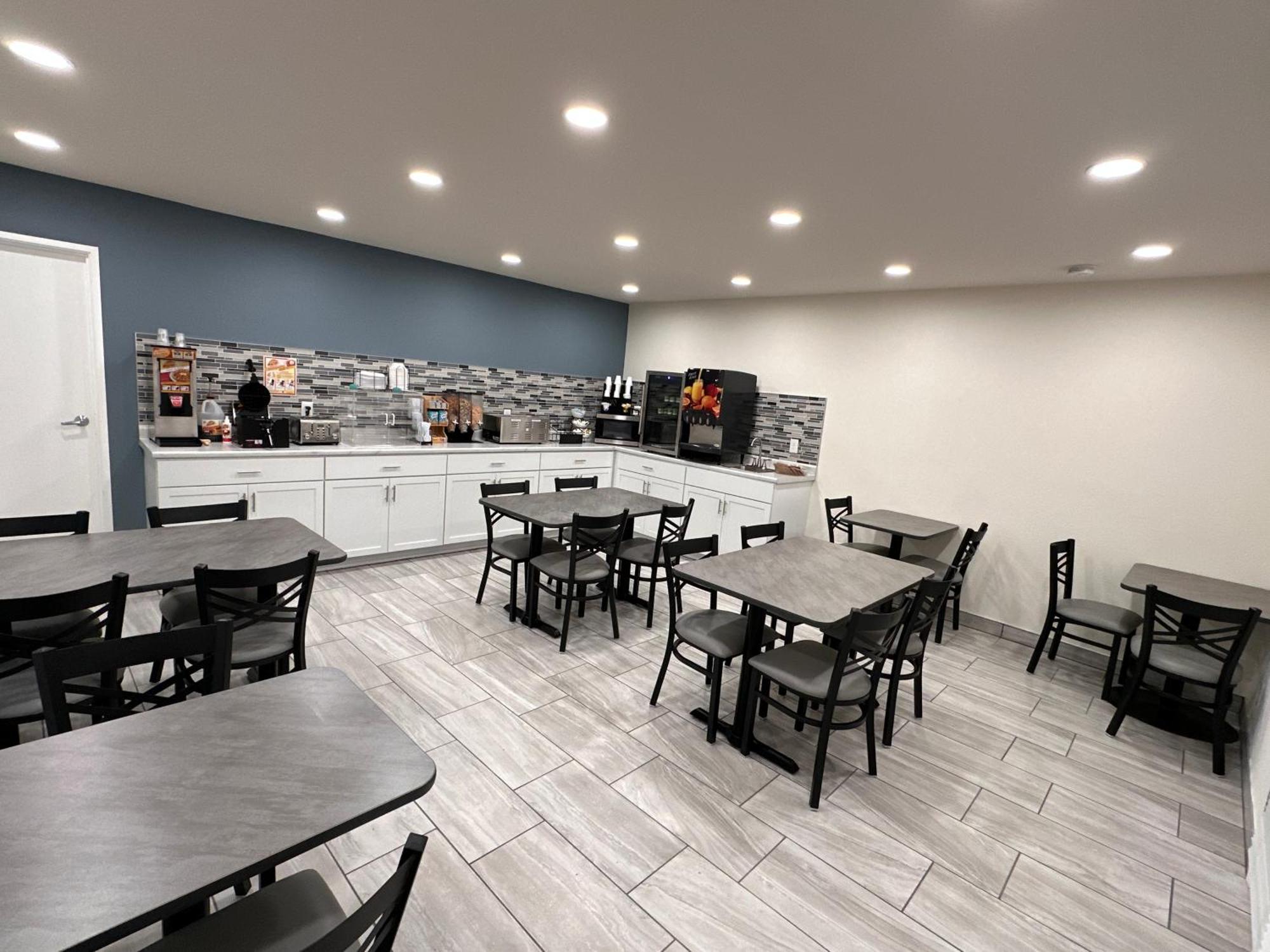 Hotel Super 8 By Wyndham Grand Island Esterno foto