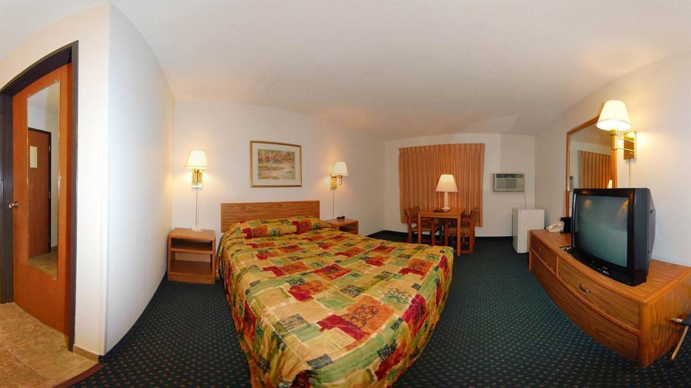 Hotel Super 8 By Wyndham Grand Island Esterno foto